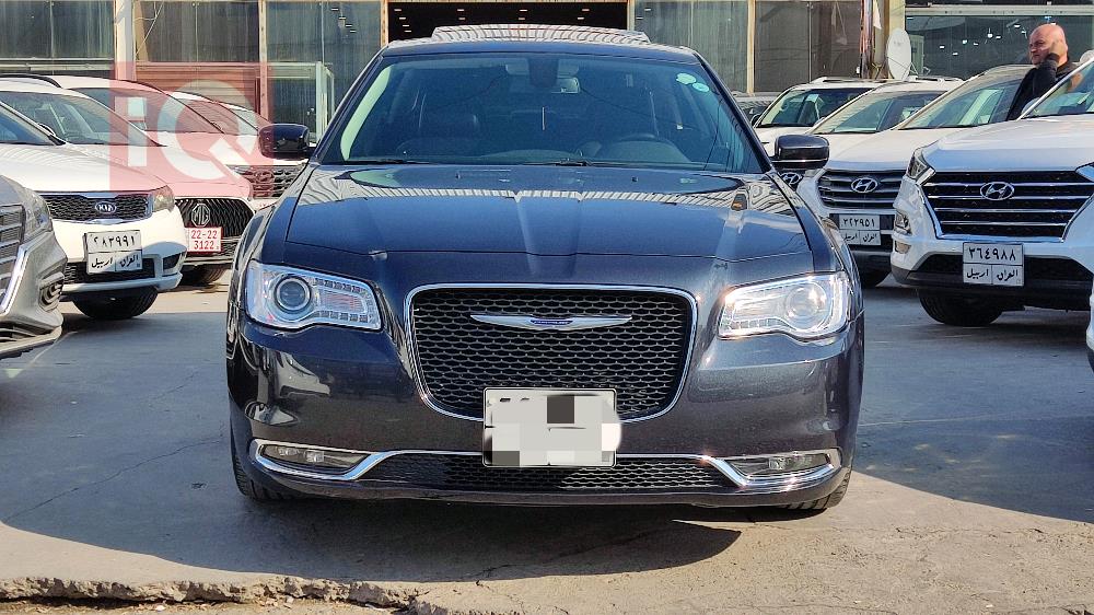 كرايسلر 300